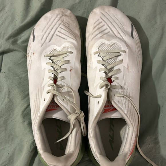 Men’s Altra FWD Experience size 13 in white/green minimally used - Picture 4 of 5